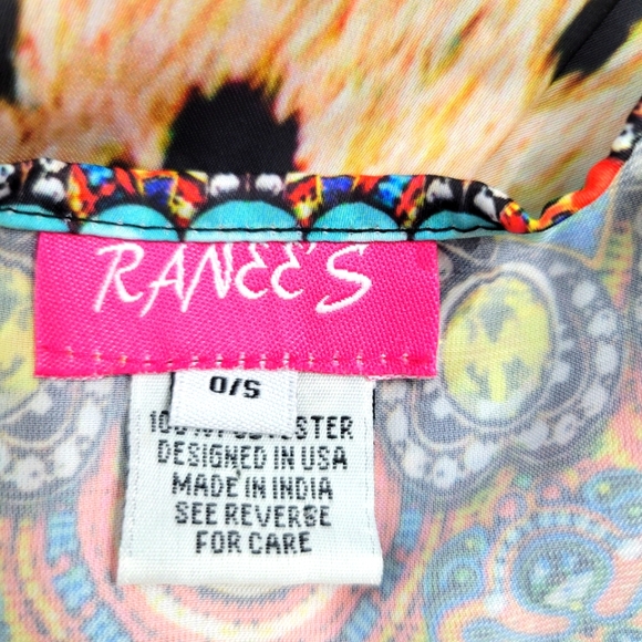 Ranee's long Sleeve Print Robe Size OS in Excellent Condition - Picture 12 of 13